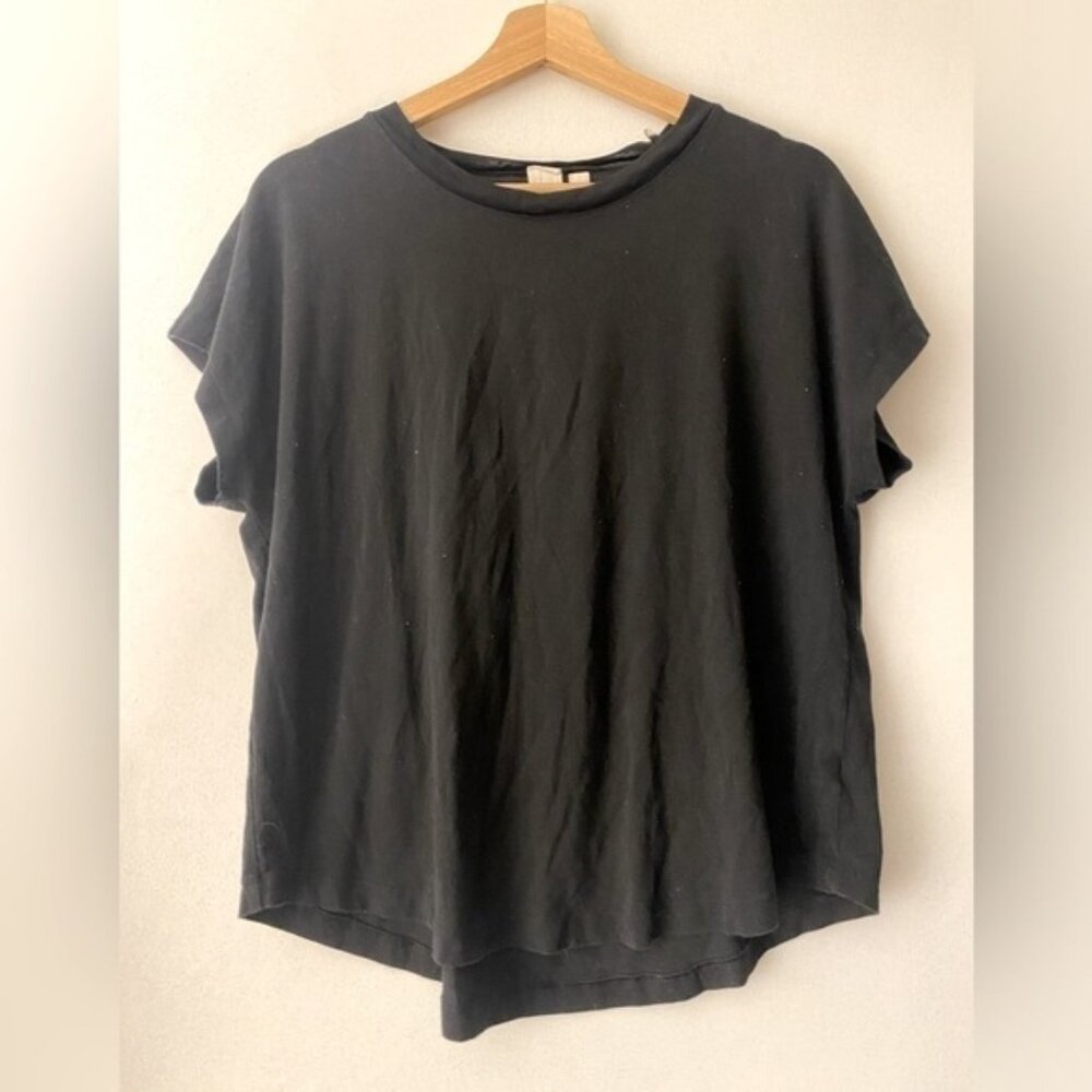 GAP FLOWY BLACK SHIRT SIZE LARGE